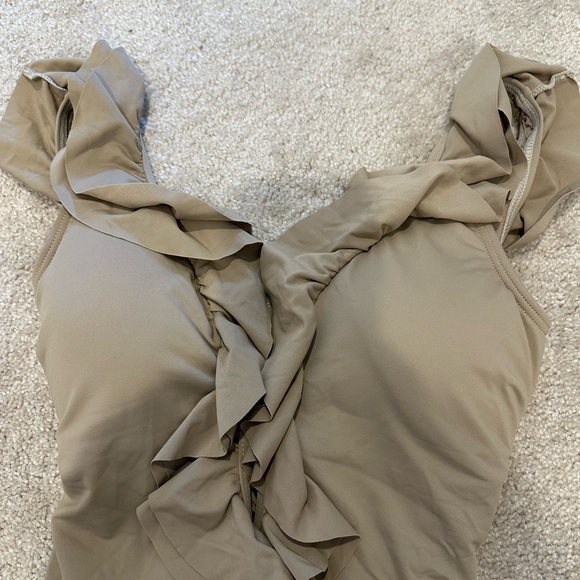 MICHAEL KORS RUFFLE DEEP V-NECK  ONE PIECE SWIMWEAR, KHAKI, SIZE 10 NWT - Picture 2 of 3